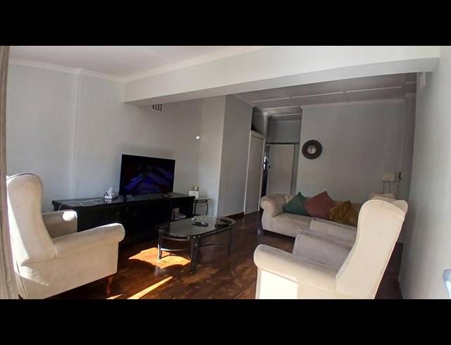 4 BEDROOM HOUSE FOR SALE IN WOODLANDS